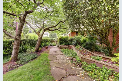 1975 SW Edgewood Rd, Portland, OR 97201 - Photo 32