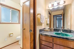 16821 Gassner Ln, Lake Oswego, OR 97035 - Photo 36