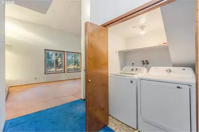 16821 Gassner Ln, Lake Oswego, OR 97035 - Photo 32