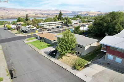 1106 Oregon St, The Dalles, OR 97058 - Photo 4