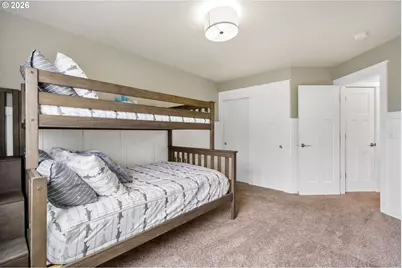 9250 SW Sagert St, Tualatin, OR 97062 - Photo 32