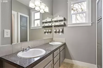 9250 SW Sagert St, Tualatin, OR 97062 - Photo 18