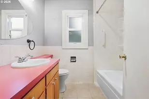 9477 SW 62nd Dr, Portland, OR 97219 - Photo 16