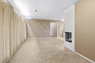 9477 SW 62nd Dr, Portland, OR 97219 - Photo 10