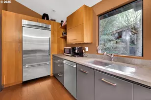 3212 NW Wilson St, Portland, OR 97210 - Photo 6