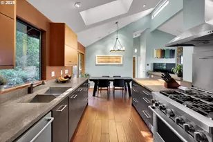 3212 NW Wilson St, Portland, OR 97210 - Photo 4