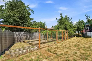 305 Meadow Ln, Creswell, OR 97426 - Photo 24