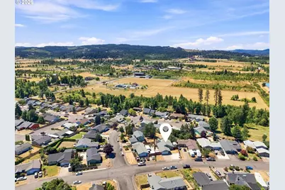 305 Meadow Ln, Creswell, OR 97426 - Photo 30