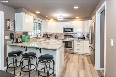 15065 SE Brightwood Ave, Milwaukie, OR 97267 - Photo 4