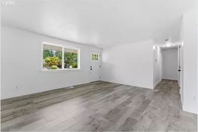 8970 SW Reiling St, Portland, OR 97224 - Photo 4