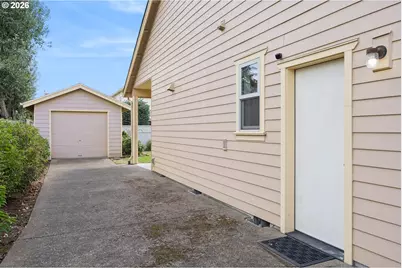 1277 Robert St, Woodburn, OR 97071 - Photo 44