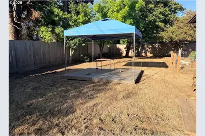 2188 SE Pine St, Hillsboro, OR 97123 - Photo 22