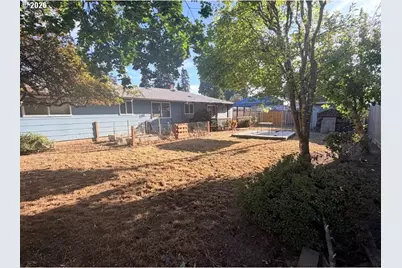 2188 SE Pine St, Hillsboro, OR 97123 - Photo 18