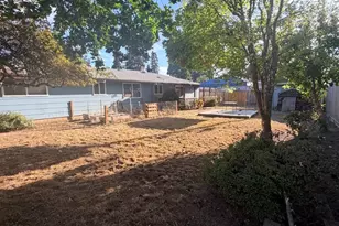 2188 SE Pine St, Hillsboro, OR 97123 - Photo 18