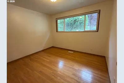 2188 SE Pine St, Hillsboro, OR 97123 - Photo 12