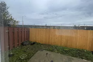 702 NE 94th Ave, Portland, OR 97220 - Photo 46