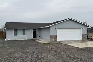 160 S E 9th St, Irrigon, OR 97844 - Photo 1
