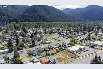 47638 Hwy 58, Oakridge, OR 97463 - Photo 28
