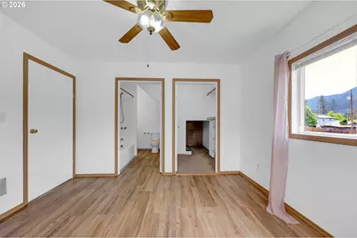 47638 Hwy 58, Oakridge, OR 97463 - Photo 16
