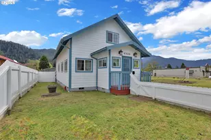 47638 Hwy 58, Oakridge, OR 97463 - Photo 2