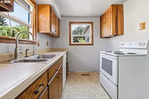 687 Jefferson St, Lafayette, OR 97127 - Photo 12