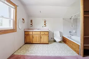 687 Jefferson St, Lafayette, OR 97127 - Photo 26