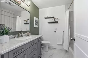 2695 Hillcrest Dr, West Linn, OR 97068 - Photo 18