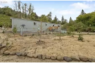 22210 Tiller Trail Hwy, Days Creek, OR 97429 - Photo 2