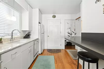 535 NE Bridgeton Rd #2, Portland, OR 97211 - Photo 40
