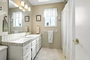 535 NE Bridgeton Rd, Portland, OR 97211 - Photo 20