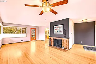 472 SE 72nd Ave, Portland, OR 97215 - Photo 8