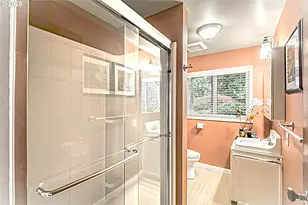 472 SE 72nd Ave, Portland, OR 97215 - Photo 28