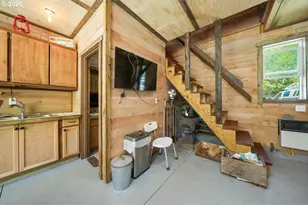 23907 State Hwy 38, Elkton, OR 97436 - Photo 32