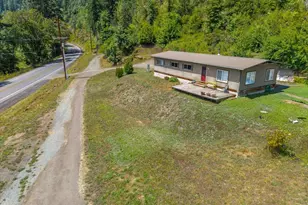 23907 State Hwy 38, Elkton, OR 97436 - Photo 38
