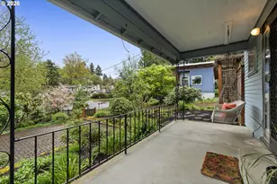 2830 SW Multnomah Blvd, Portland, OR 97219 - Photo 4