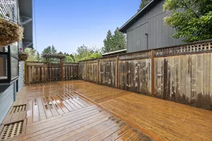 2830 SW Multnomah Blvd, Portland, OR 97219 - Photo 36