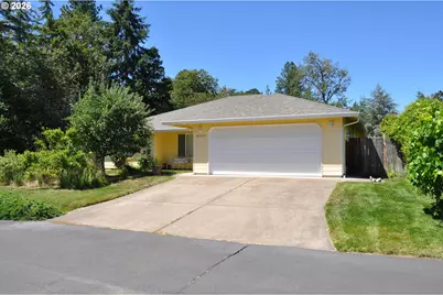 87624 Trek Dr, Veneta, OR 97487 - Photo 1