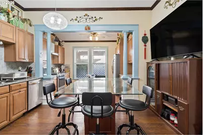 8031 E Burnside St, Portland, OR 97215 - Photo 10