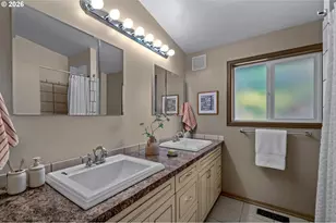 14130 NE Russell St, Portland, OR 97230 - Photo 30