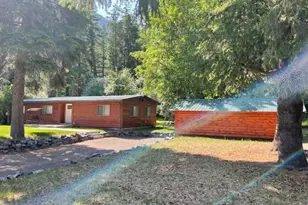 84632 Bailey Ln, Wallowa Lake, OR 97846 - Photo 2