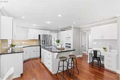 14743 SW Brooke Ct, Sherwood, OR 97140 - Photo 8