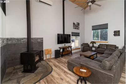 148643 Highway 97, Gilchrist, OR 97737 - Photo 2