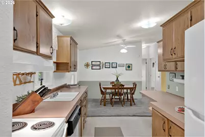 358 La Casa St, Eugene, OR 97402 - Photo 14