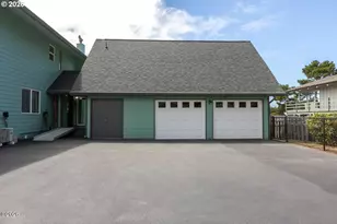 115 Fishing Rock St, Depoe Bay, OR 97341 - Photo 36
