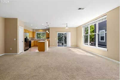 10882 NE Red Wing Way #204, Beaverton, OR 97006 - Photo 6