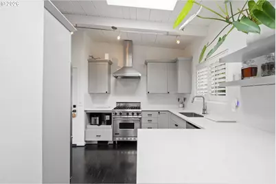 3065 NW Rio Vista Ter, Portland, OR 97210 - Photo 14