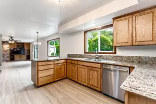 12310 NW 15th Ave, Vancouver, WA 98685 - Photo 6