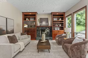 9004 SW Lancelot Ln, Portland, OR 97219 - Photo 10
