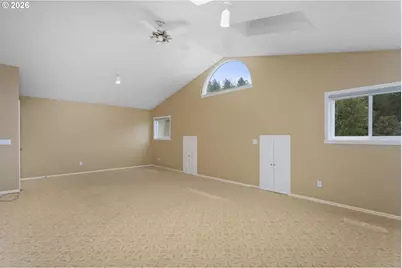 9004 SW Lancelot Ln, Portland, OR 97219 - Photo 34