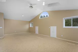 9004 SW Lancelot Ln, Portland, OR 97219 - Photo 34